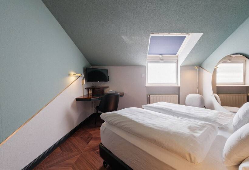 컴포트 룸, Haus Duden