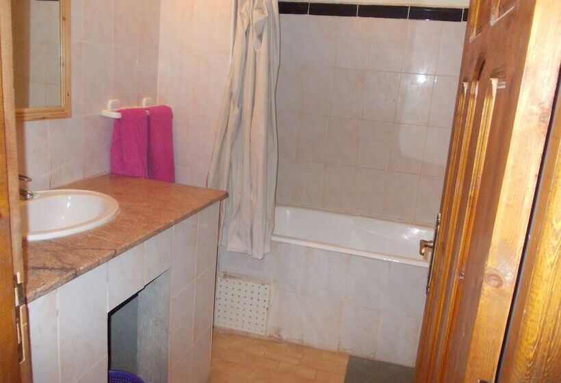 스탠다드 트리플 룸, La Perle Du Draa