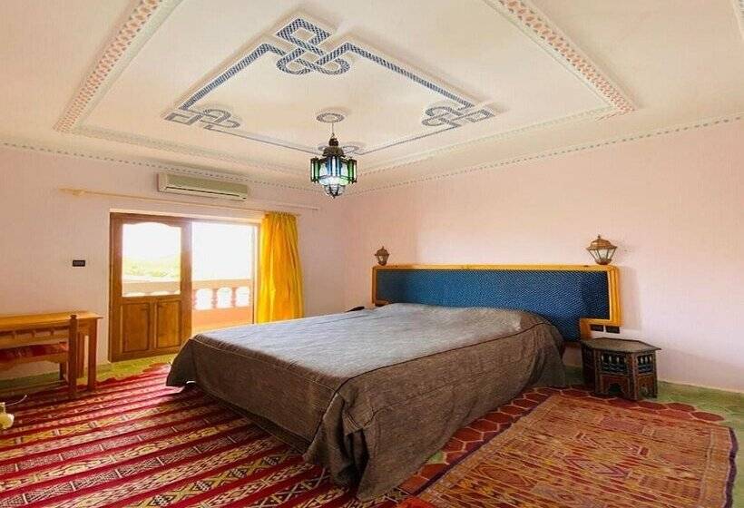 سوییت خانوادگی, La Perle Du Draa