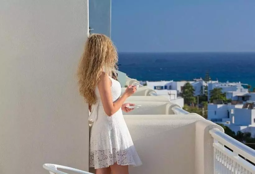 オーシャンビュースタンダードルーム, Lagos Mare