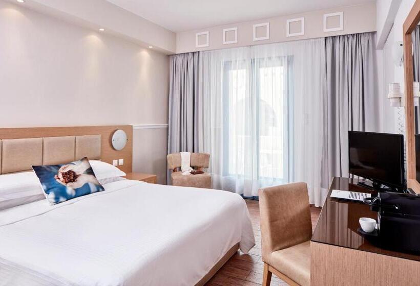 Номер Стандарт, Lagos Mare