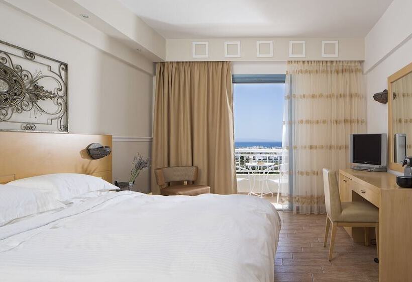 Номер Стандарт Вид на Море, Lagos Mare