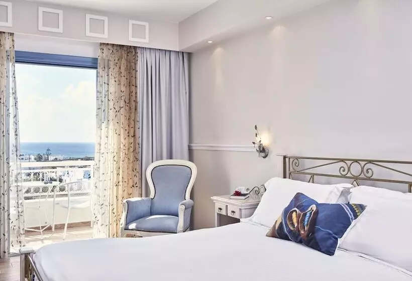 オーシャンビュースタンダードルーム, Lagos Mare