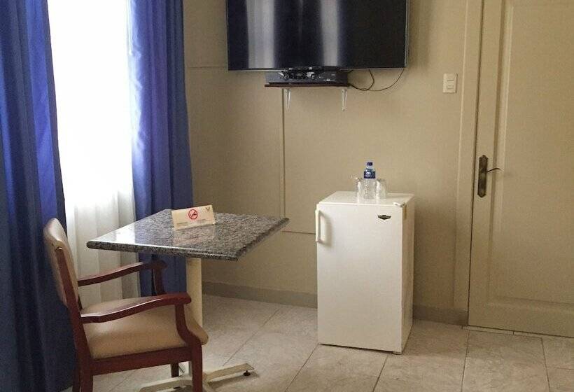 غرفة قياسية, Las Peñas