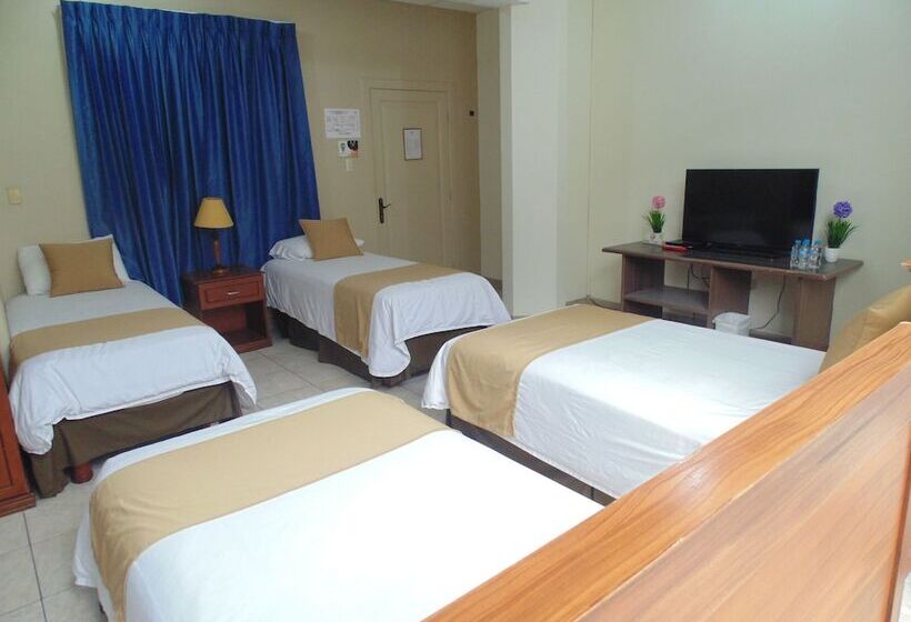 غرفة قياسية رباعية, Las Peñas