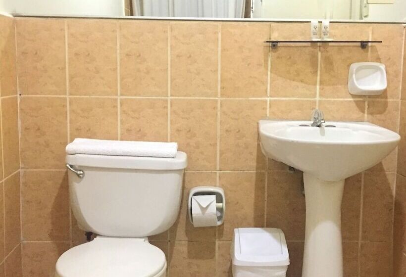 غرفة قياسية فردية, Las Peñas