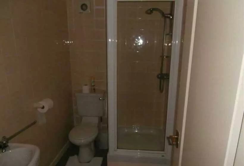 バスルーム共有のシングルスタンダード, Monorene Guest House