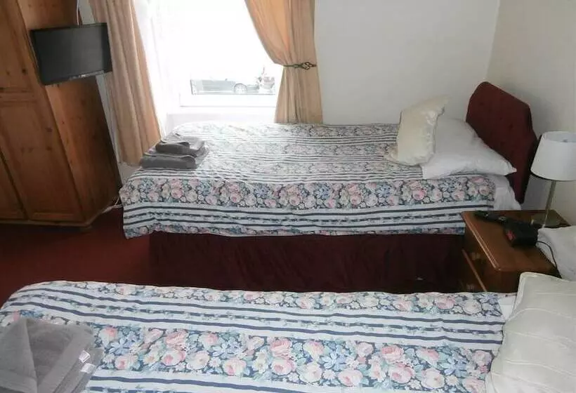 バス共有のスタンダードルーム, Monorene Guest House