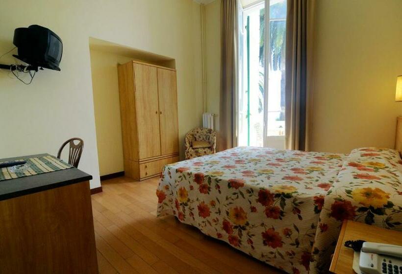 스탠다드 룸 바다 전망, Petit Royal