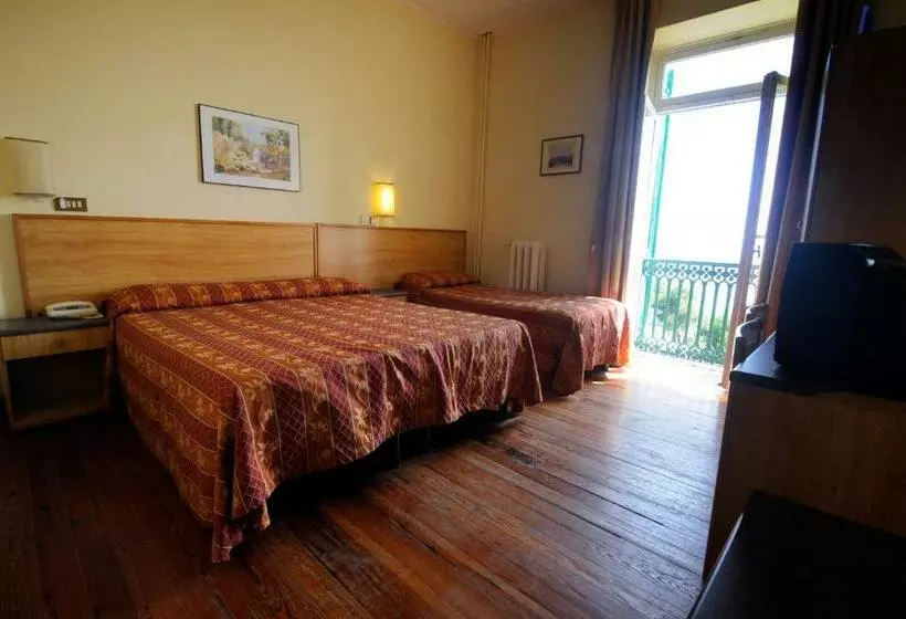 Triple Room Sea View, Petit Royal