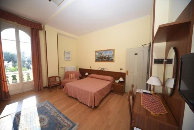 스탠다드 4인용 룸 바다전망, Petit Royal