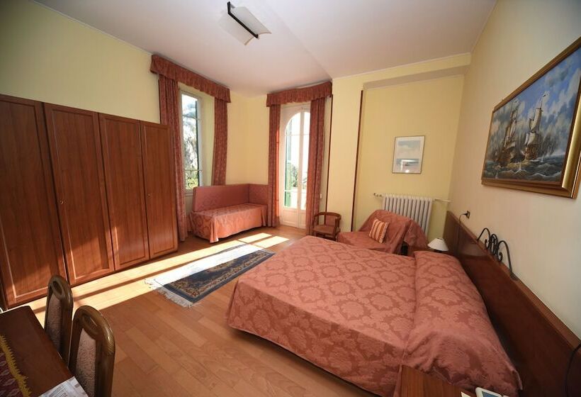 Triple Room Sea View, Petit Royal