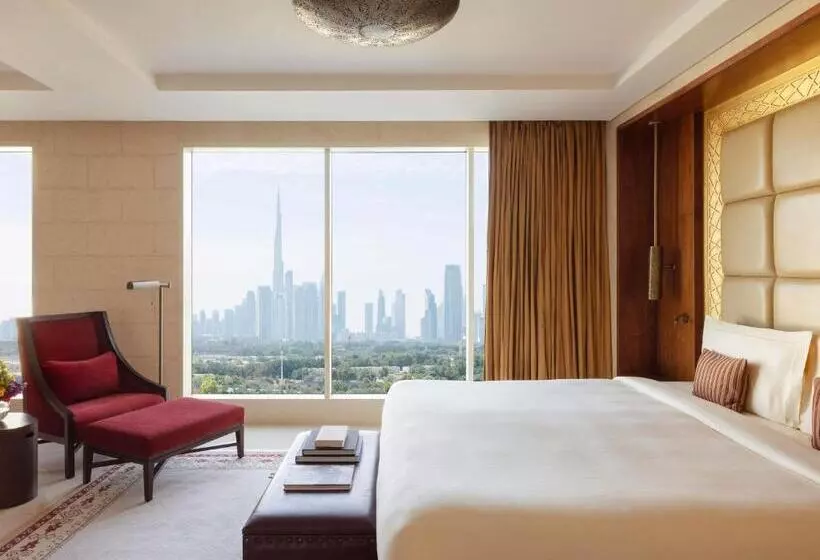 Club Suite with Views
