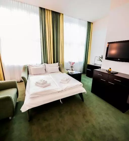 سوییت خانوادگی, Rainers Hotel Vienna