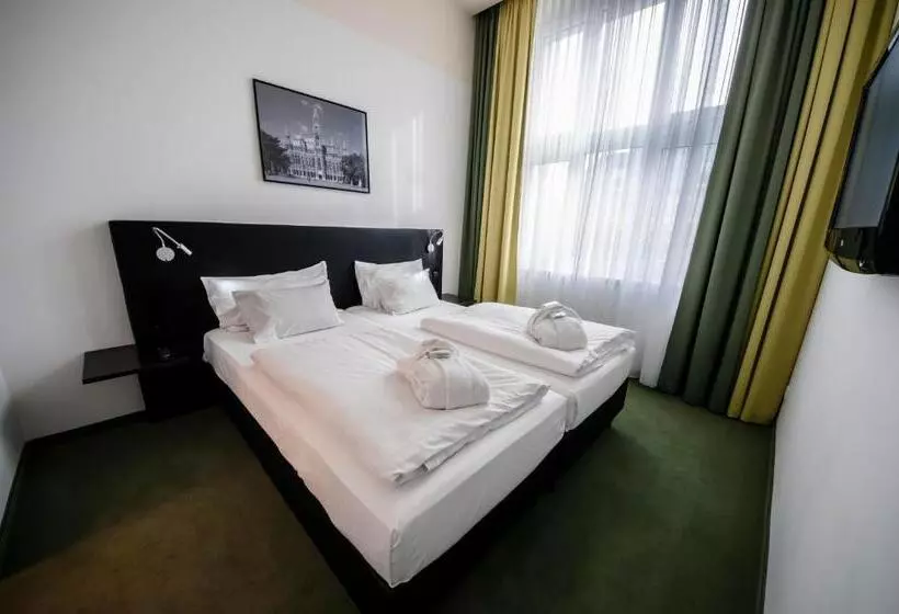 سوییت خانوادگی, Rainers Hotel Vienna