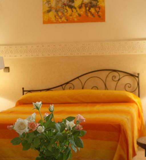 سوییت, Riad Petit Karmela