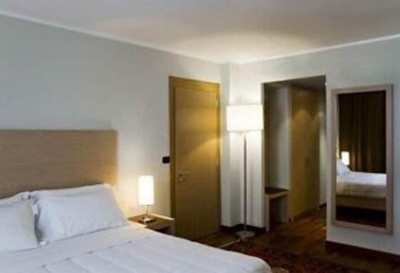 4인용 스탠다드 룸, Savoia Resort