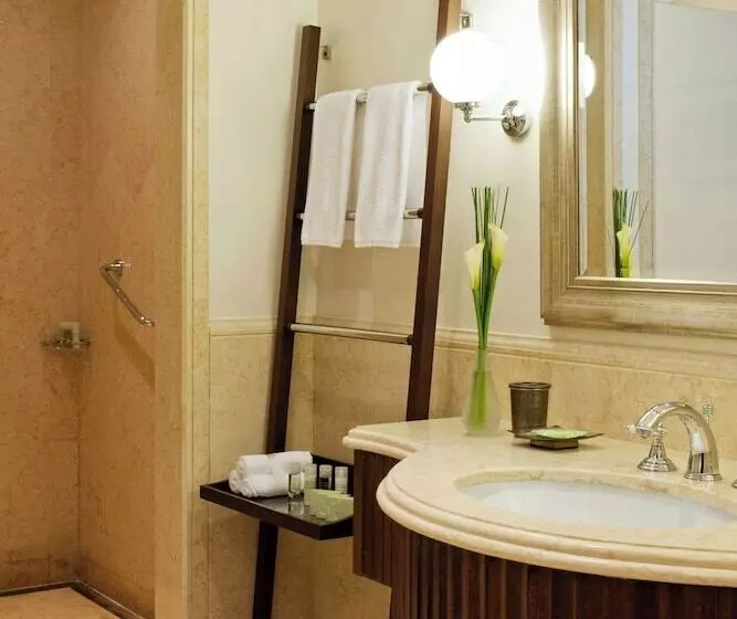 اتاق لوکس با چشم‌انداز دریا, The Westin Dubai Mina Seyahi Beach Resort And Waterpark