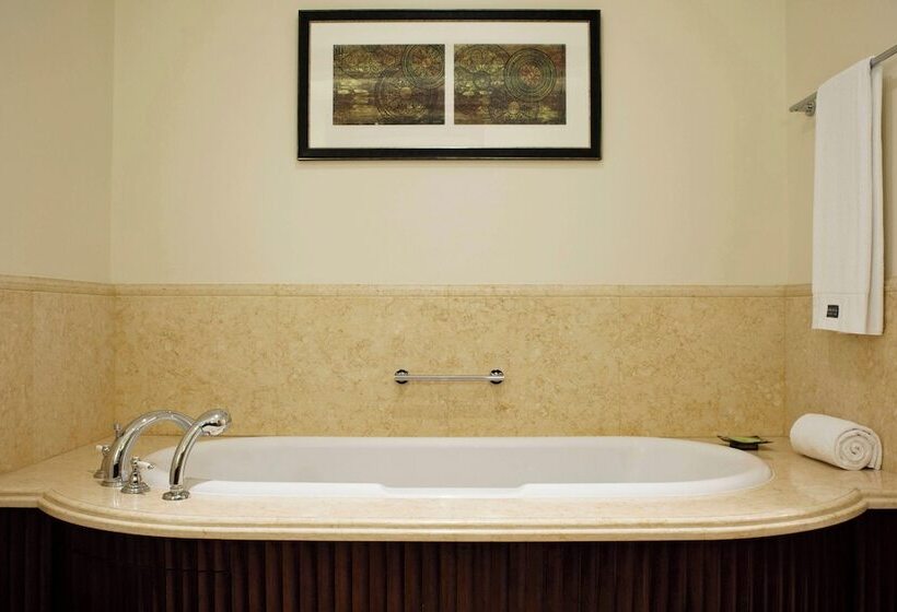 اتاق لوکس با چشمانداز دریا, The Westin Dubai Mina Seyahi Beach Resort And Waterpark