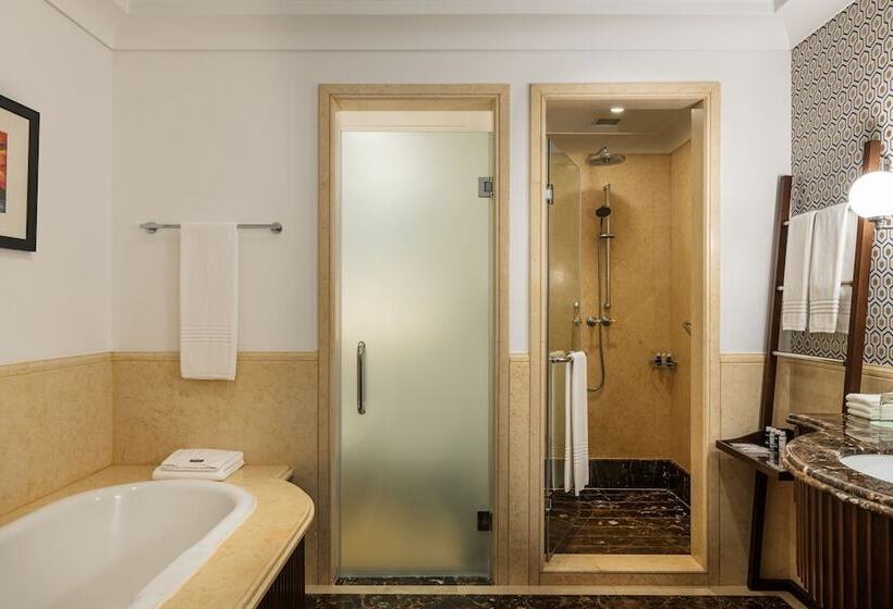 اتاق لوکس با چشمانداز دریا, The Westin Dubai Mina Seyahi Beach Resort And Waterpark