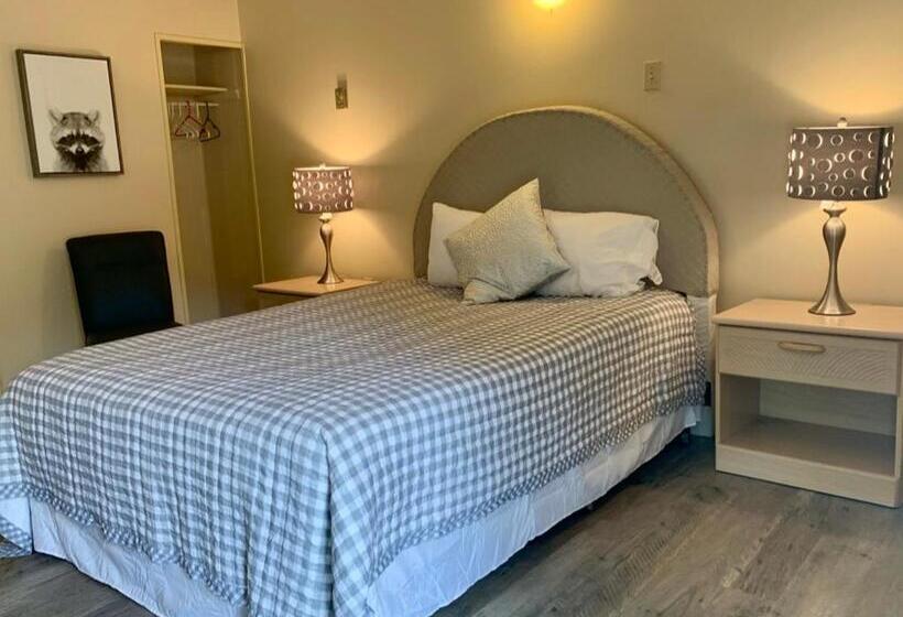 חדר דלוקס, Green Acre Motel