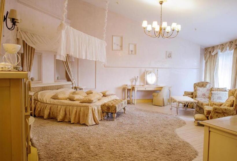 Люкс, трипільське сонце