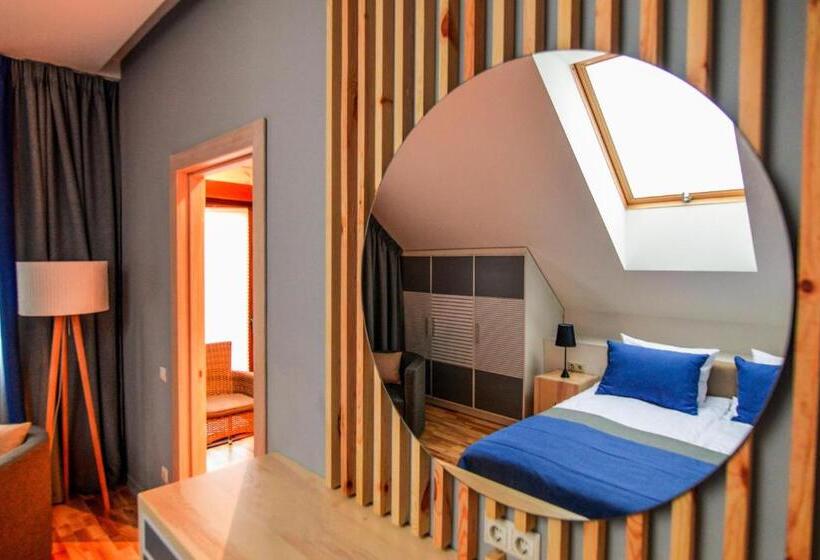 Апартаменты 1 Спальня, трипільське сонце