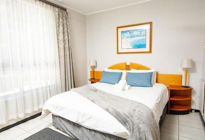 إستوديو قياسى, False Bay Inn