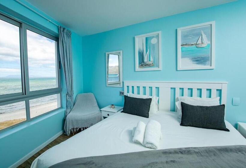 غرفة عائلية مطلّة علي البحر, False Bay Inn