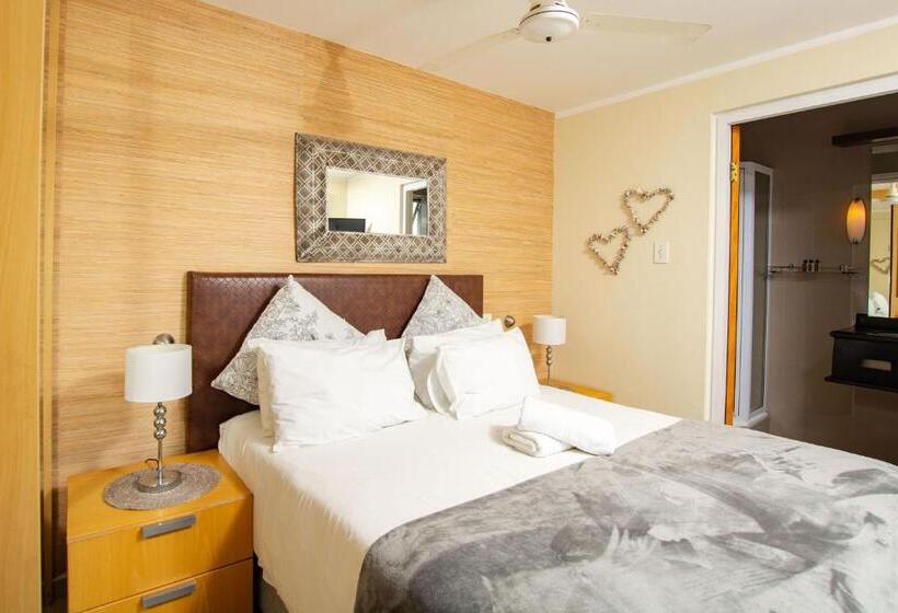 غرفة إقتصادية عائلية, False Bay Inn