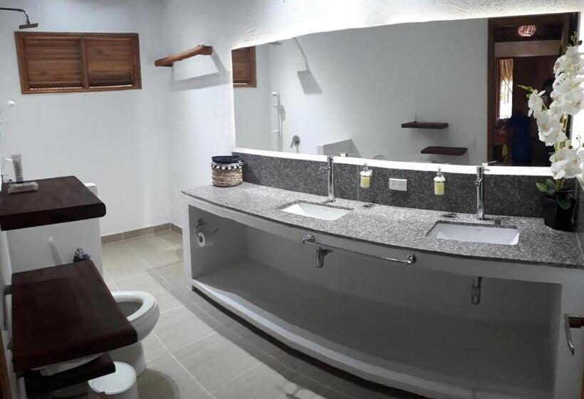 Bungalow Estándar, Isabella Tayrona