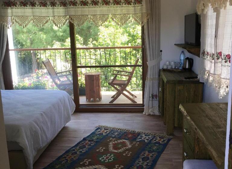 غرفة قياسية, Pyramid Boutique