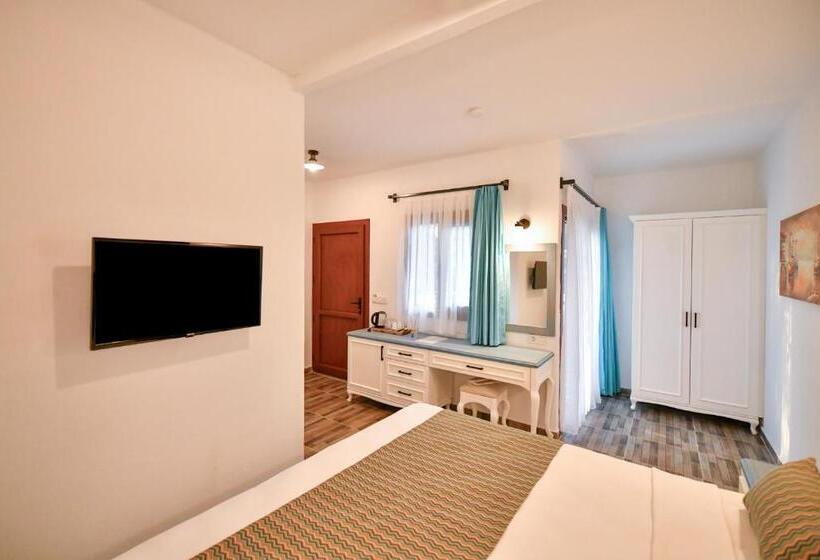 غرفة ديلوكس, Pyramid Boutique