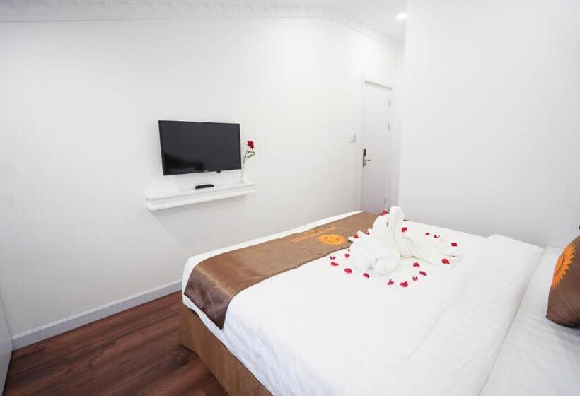 اتاق عادی, Thuy Duong