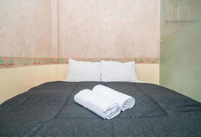 标准间, Transit Nusa Indah Redpartner