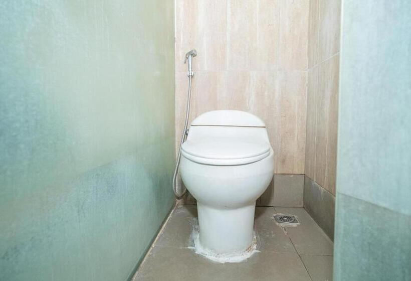 豪华房间, Transit Nusa Indah Redpartner