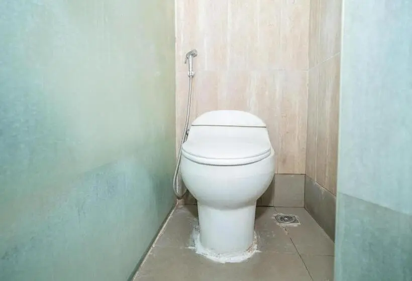 デラックスルーム, Transit Nusa Indah Redpartner