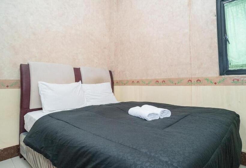Номер Deluxe, Transit Nusa Indah Redpartner
