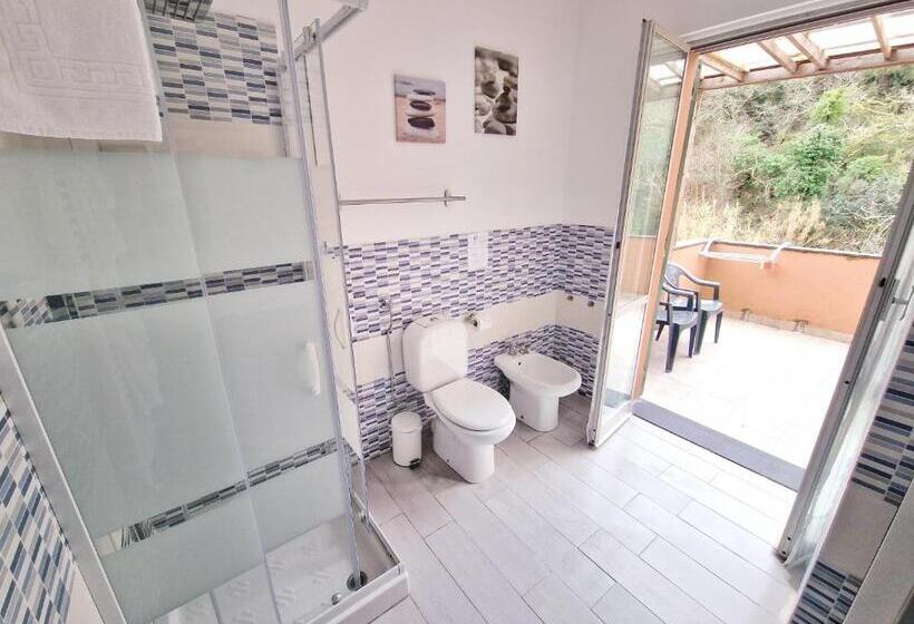 Standard Triple Room with Terrace, Le Giare B&b