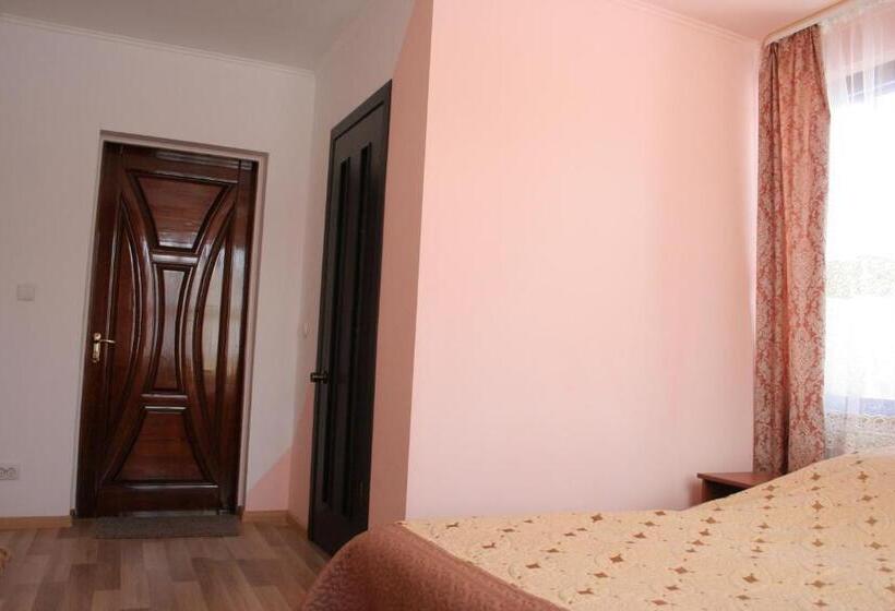 Standard Værelse, магія гір