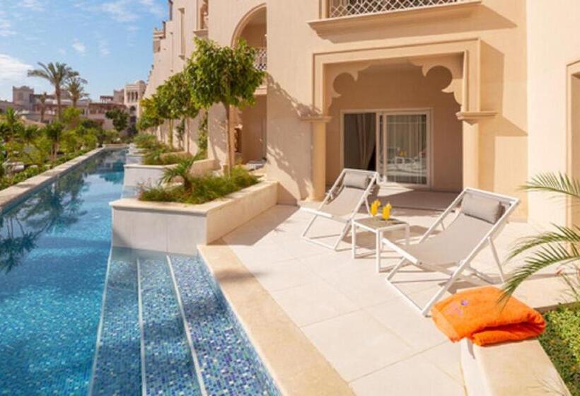 سوییت جونیور, Grand Palace Couples Only 18 Years Plus