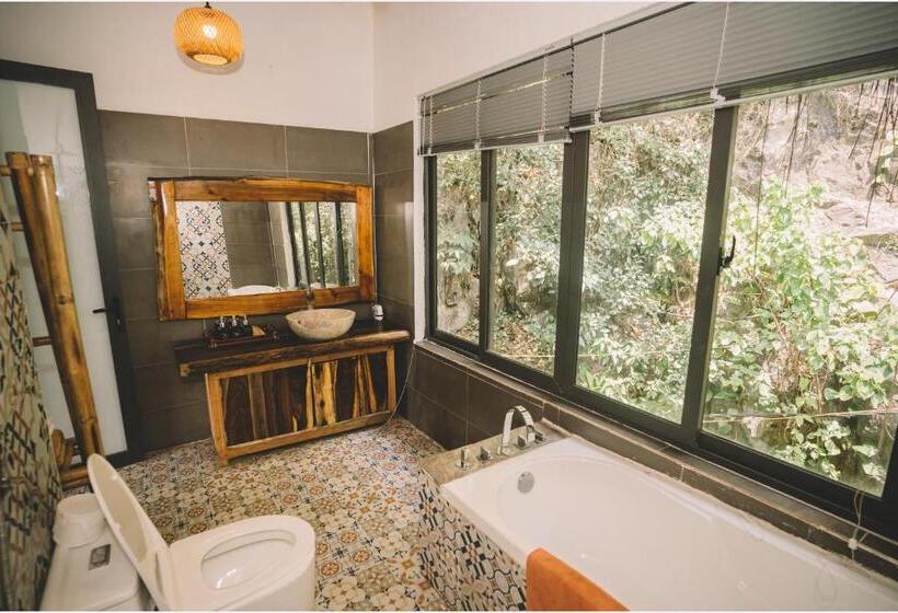اتاق استاندارد با تخت بزرگ, Trang An Ecolodge
