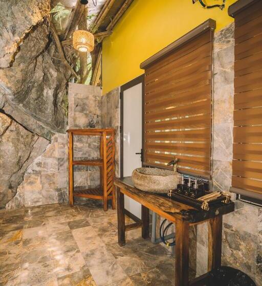 اتاق استاندارد با تخت بزرگ, Trang An Ecolodge