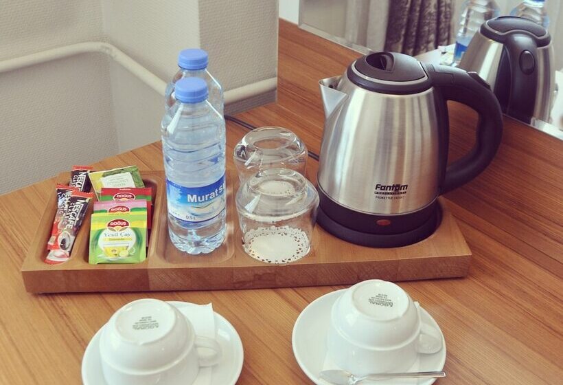 Pokój Standard Trzyosobowy, Sivas Sultanşehir Uygulama Oteli