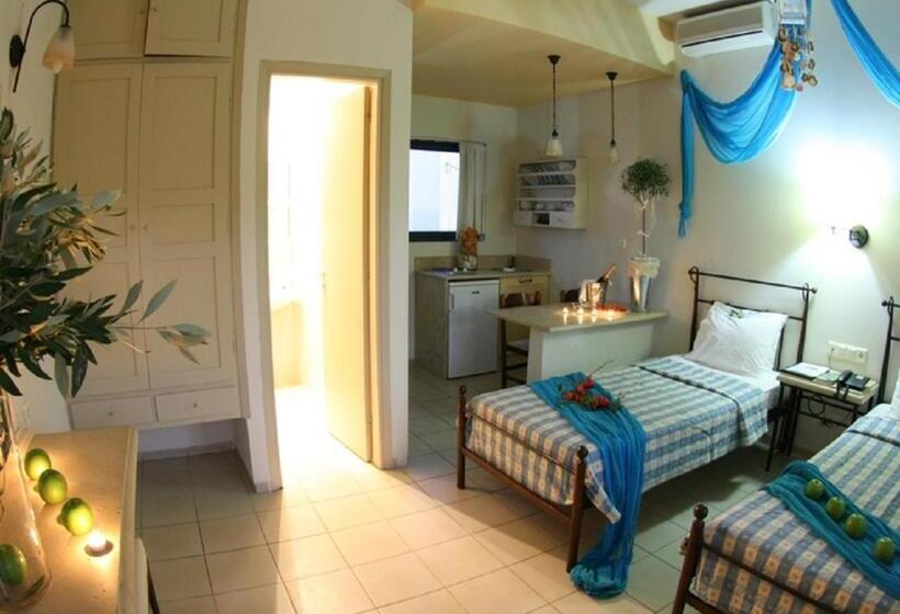 Студия Стандарт, Golden Bay Hotel Apartments
