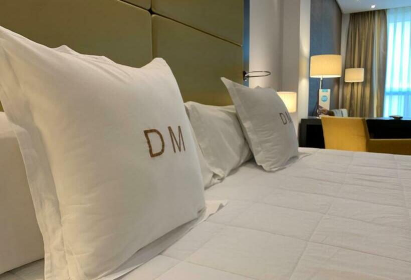 جناح جونيور, Gran Hotel Don Manuel