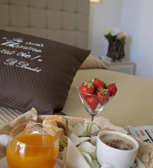 标准间侧面带海景, Ca  Bianca