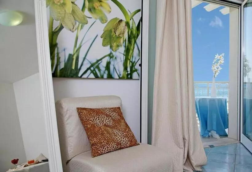 Triple Room Sea View, Ca  Bianca