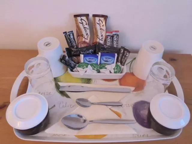スタンダードルーム, Dacama House