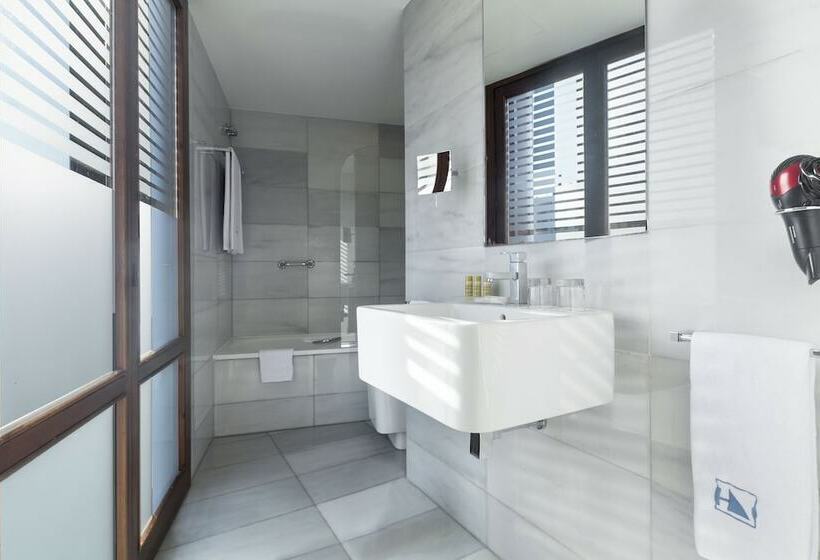 Номер Стандарт, Exe Ramblas Boqueria